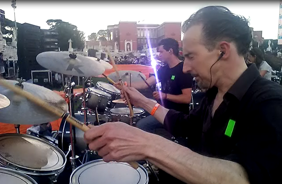 Alexandre martin batteur bohemain r rockin 1000 roma